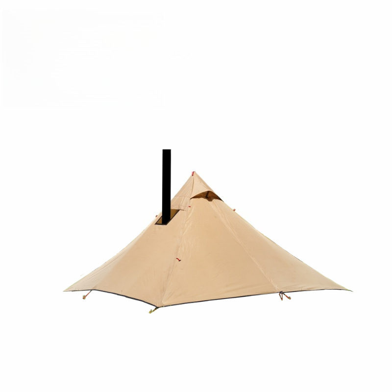 Camping Quad - 四隅に煙突が付いたキャンプ用薪ストーブ付きピラミッド型保温テント